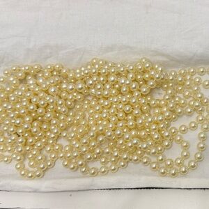 Faux pearl necklaces 5